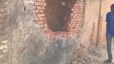 الدعم السريع يقتل ويصيب أهالي منزل بمدينة الأبيض 7 إصابة منزل بمدينة الأبيض بدانات الدعم السريع