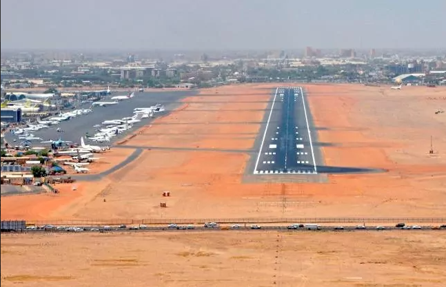 مطار الخرطوم الدولي:تمديد إغلاق المجال الجوي لأسبوعين