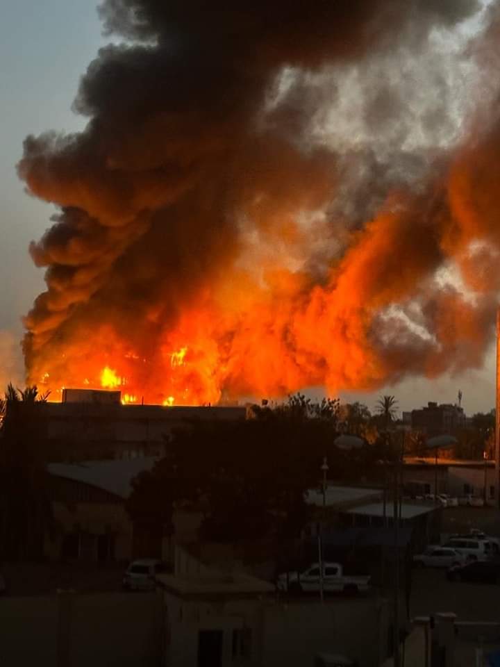 رغم هدنة العيد.. الخرطوم تحت الاشتباكات والقصف والعاصمة شبه خالية من المواطنين 1 FB IMG 1687283458307