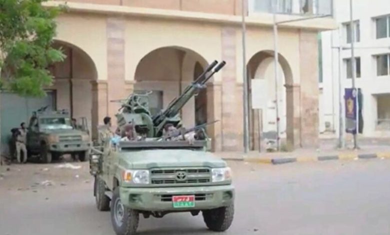 قوات الدعم السريع تعتقل أسرة ضابط جيش معاشي